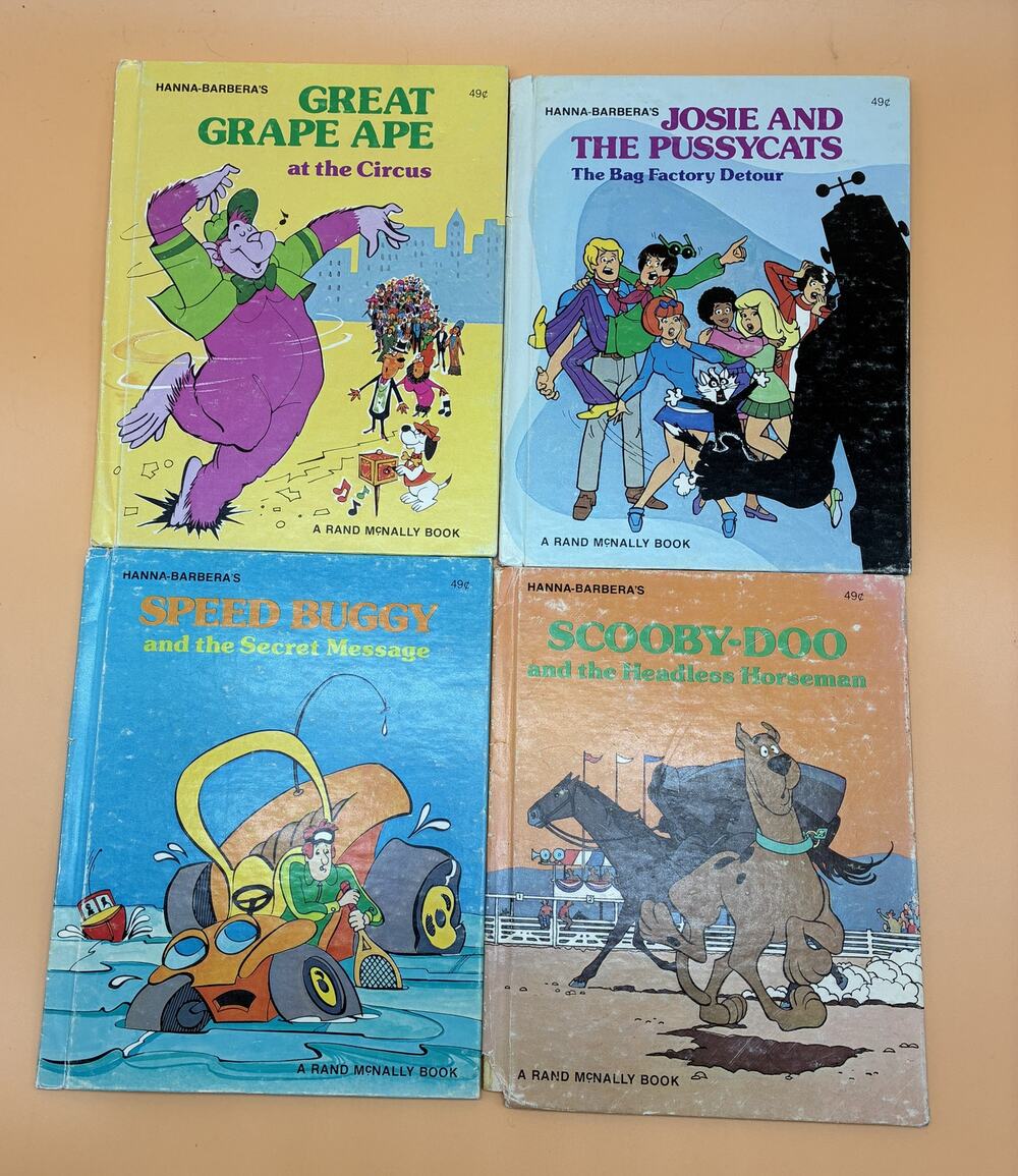 Hanna Barbera Book Lot of 4 Rand McNally Childrens Books Scooby Doo, Speed Buggy